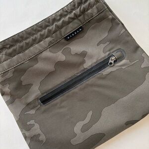 Vissla Roamer 18.5in Board Shorts Size 36